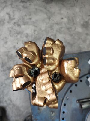 4.5 ίντσες (114.3mm) M516 PDC τρυπάνι για την εξόρυξη πετρελαίου και φυσικού αερίου