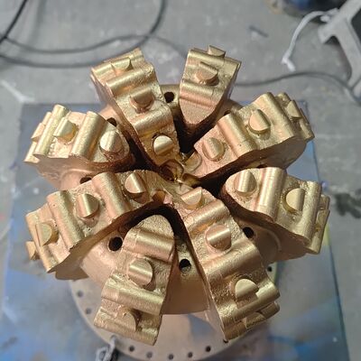 Εξατομικευμένο Διαμαντένιο Τρυπάνι Εμποτισμού Τύπου Λεπίδας για Εξαιρετικά Σκληρό Αβρασιγενές Πέτρωμα